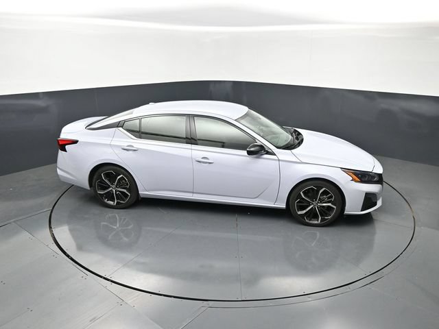 Used 2025 Nissan Altima 2.5 SR FWD image 20