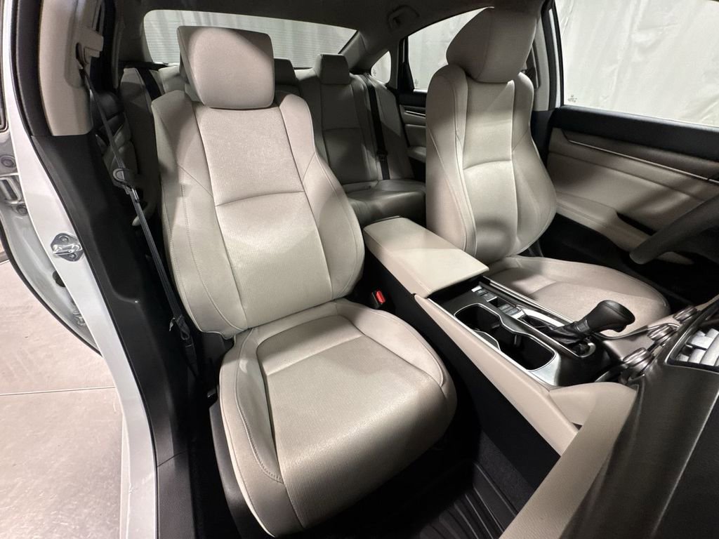 Used 2022 Honda Accord LX image 30