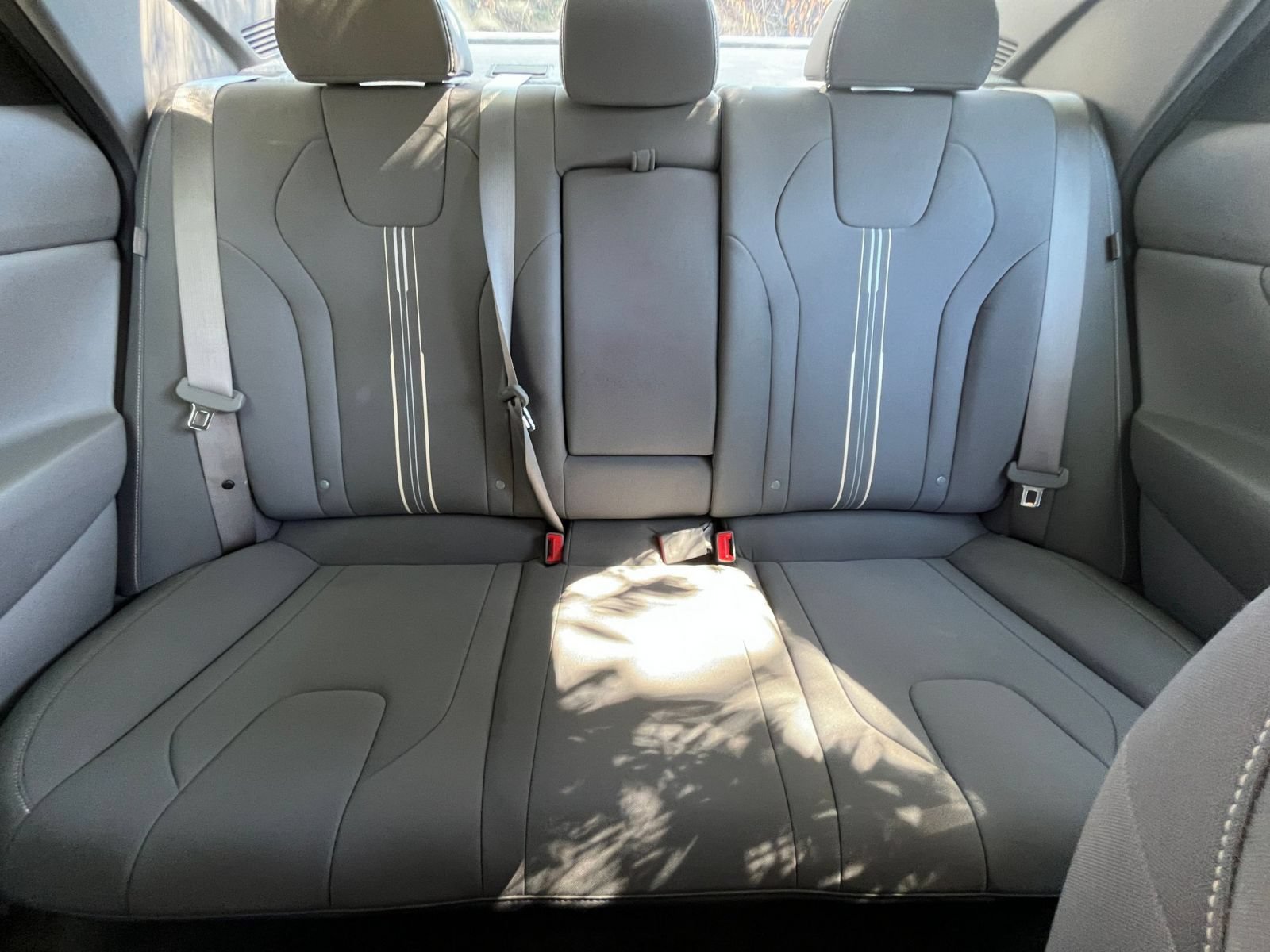 Used 2025 Hyundai Elantra SEL FWD image 39