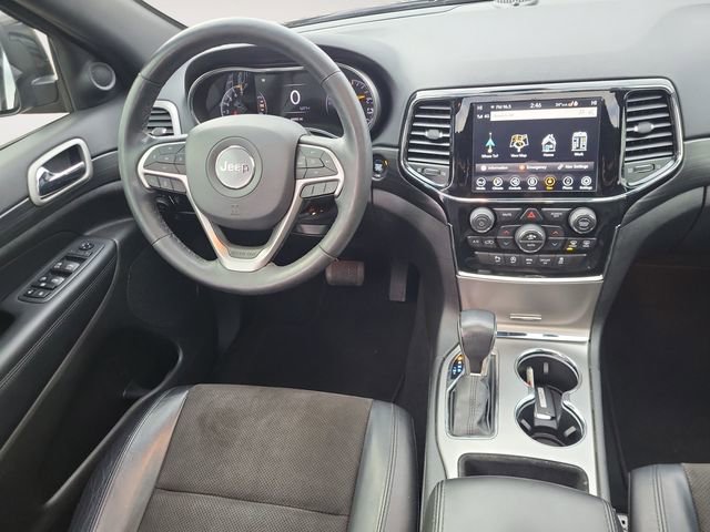 Used 2020 Jeep Grand Cherokee Altitude image 12