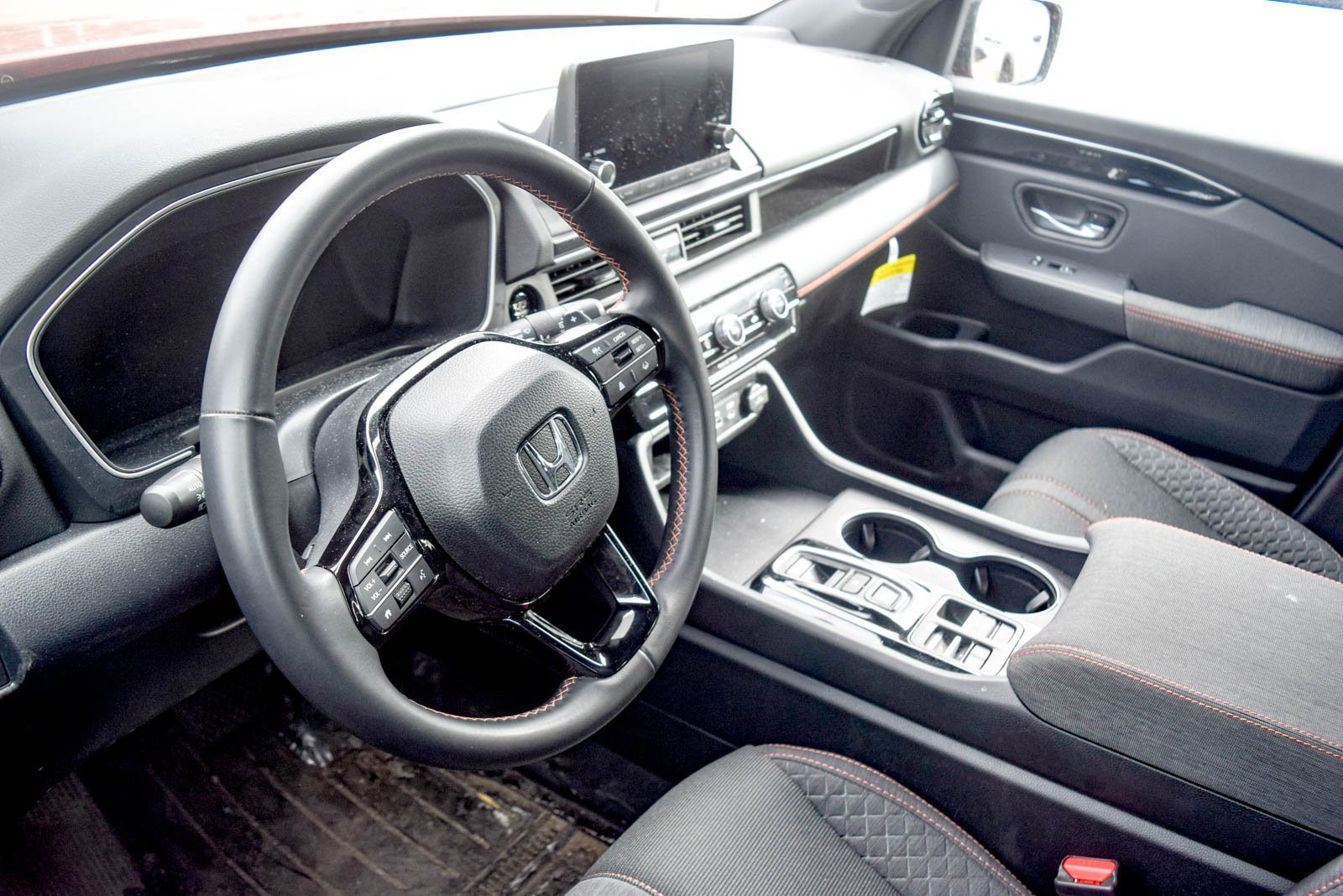 Certified 2025 Honda Pilot Sport image 11