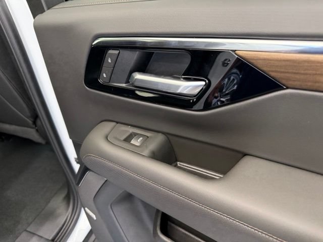 New 2026 Chevrolet Tahoe High Country AWD/4WD image 33