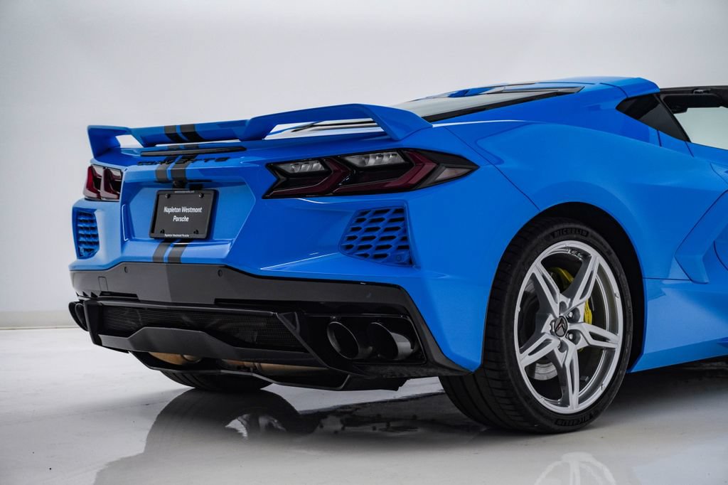 Used 2021 Chevrolet Corvette Stingray Premium Cpe w/ Z51 Performance Package RWD image 14