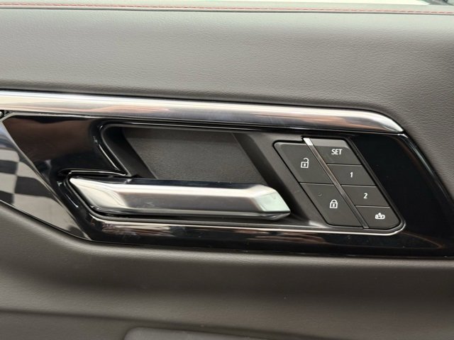 New 2025 Chevrolet Suburban RST w/ RST Capability Package image 37