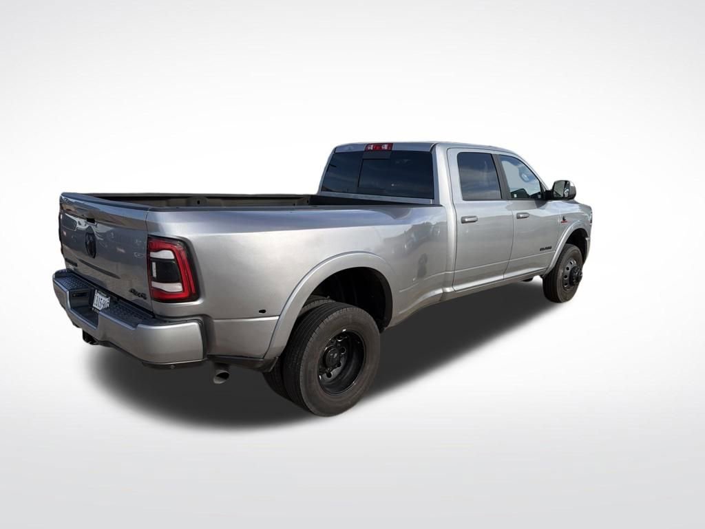 Used 2022 RAM 3500 Laramie w/ Night Edition AWD/4WD image 6