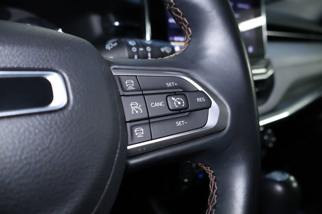 Used 2022 Jeep Compass Limited image 24