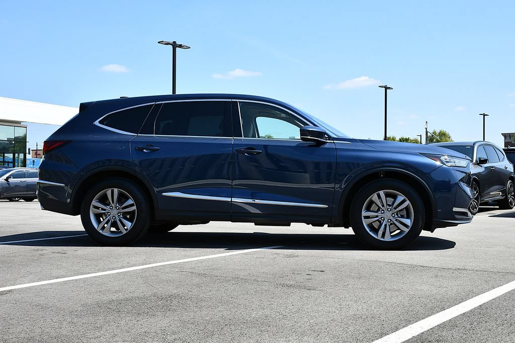 Used 2025 Acura MDX SH-AWD image 11