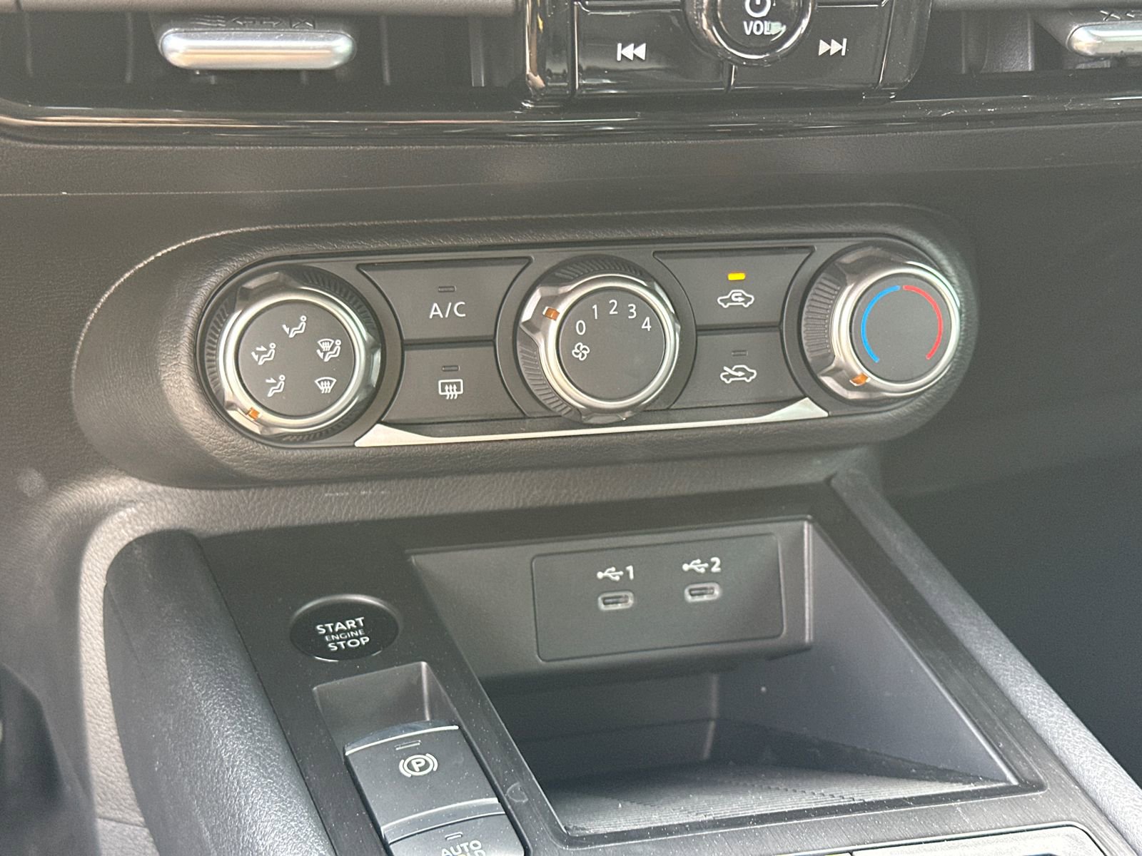 New 2026 Nissan Kicks S image 28