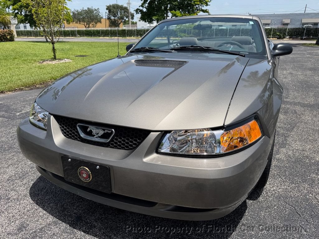 Used 2002 Ford Mustang Convertible RWD image 16