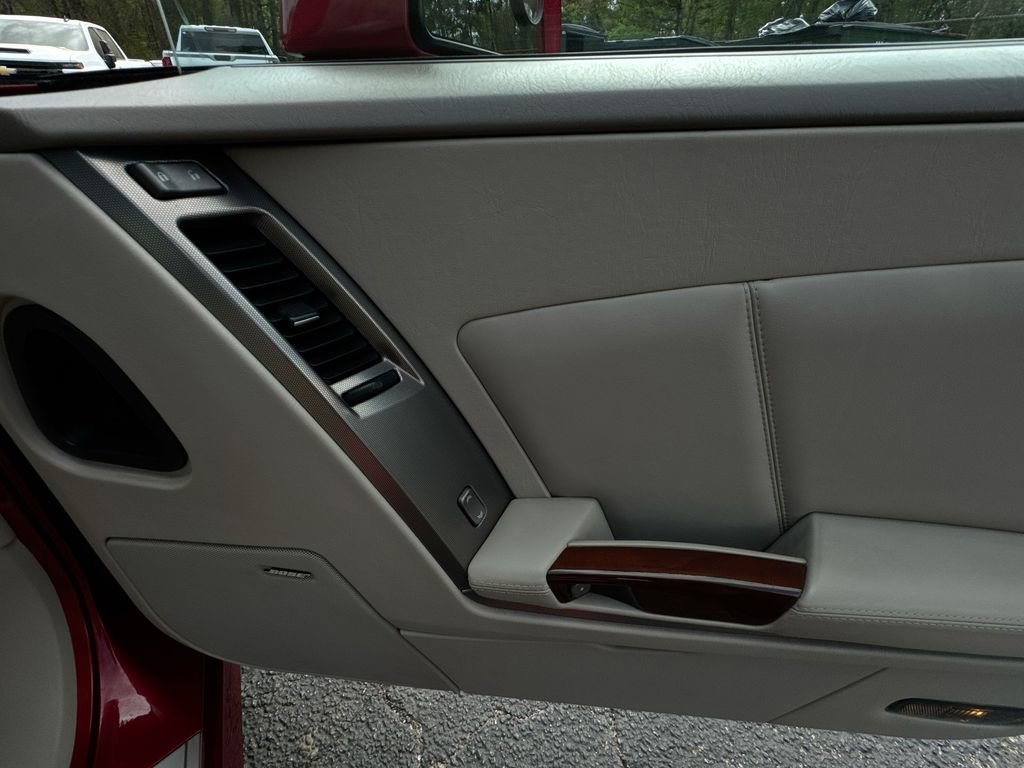 Used 2005 Cadillac XLR image 29