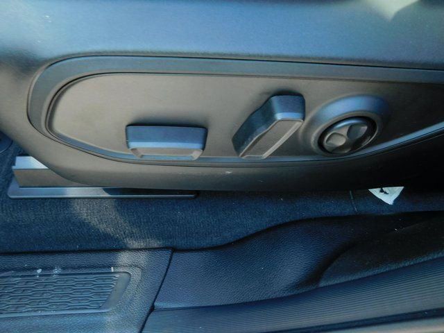 New 2026 Jeep Grand Cherokee Laredo w/ Trailer Tow Package image 13