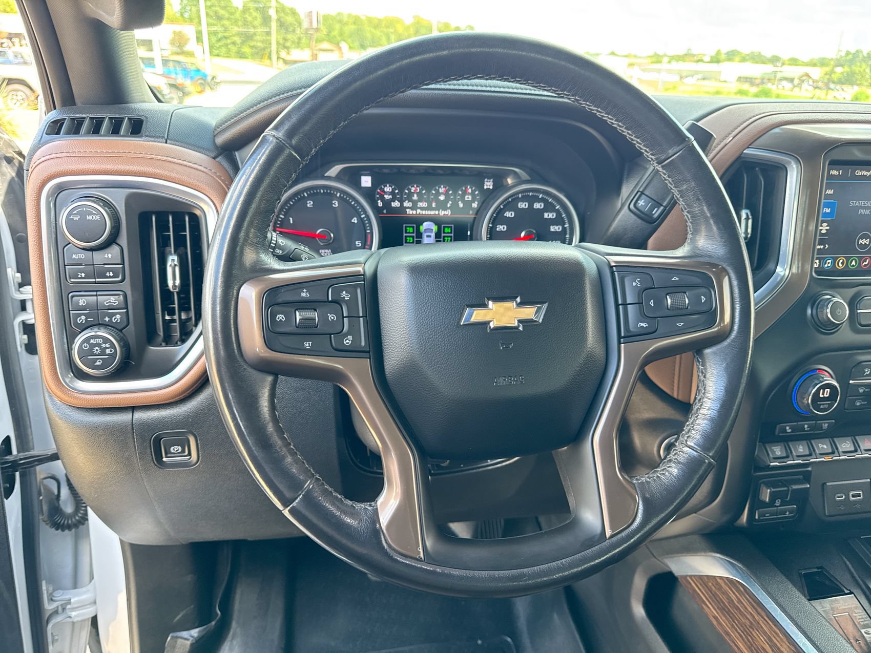 Used 2021 Chevrolet Silverado 3500 High Country AWD/4WD image 14