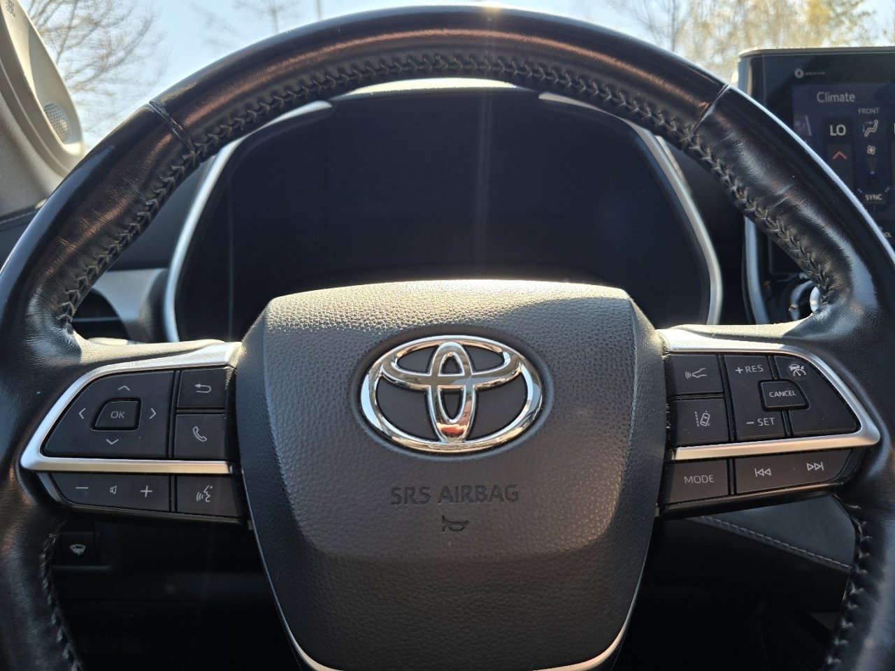 Used 2021 Toyota Highlander Platinum image 29