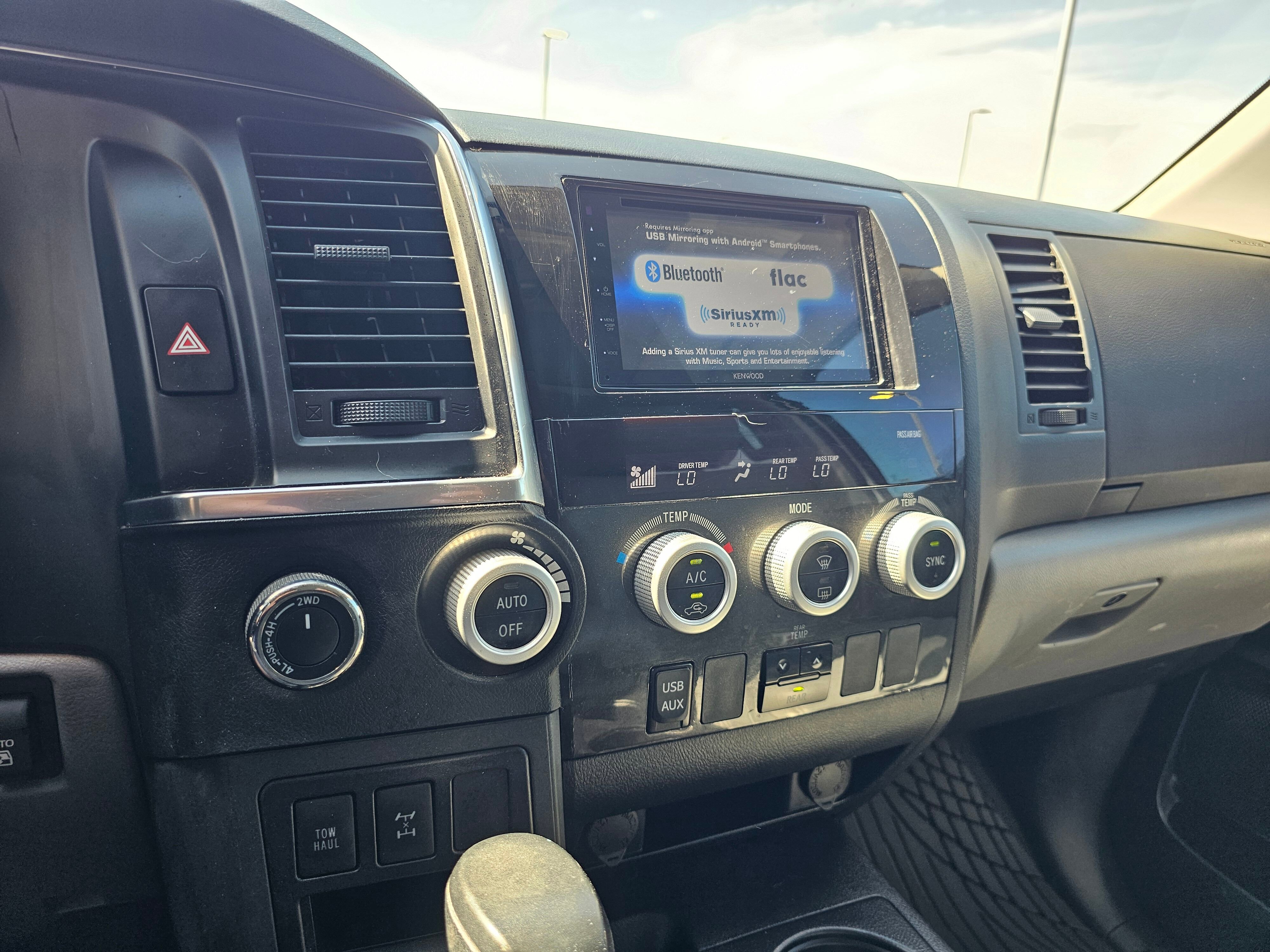 Used 2019 Toyota Sequoia SR5 AWD/4WD image 57