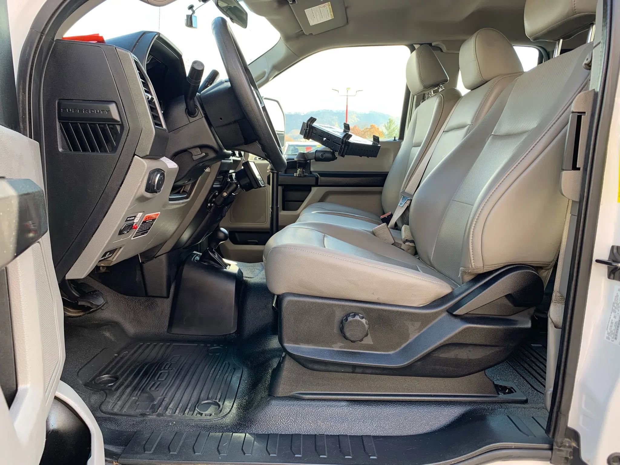 Used 2019 Ford F550 XL 4D Supercab image 12