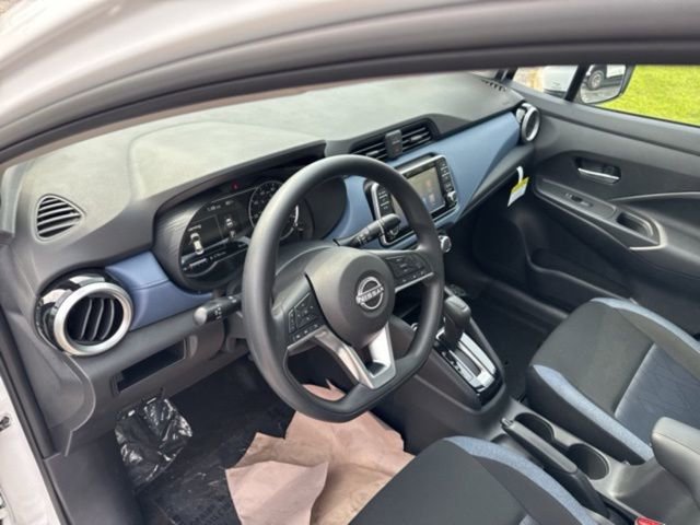 New 2025 Nissan Versa SV w/ Trunk Package image 28
