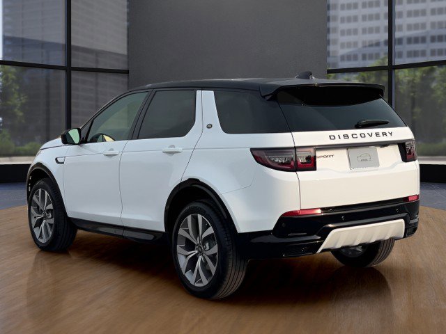 New 2026 Land Rover Discovery Sport Landmark image 3