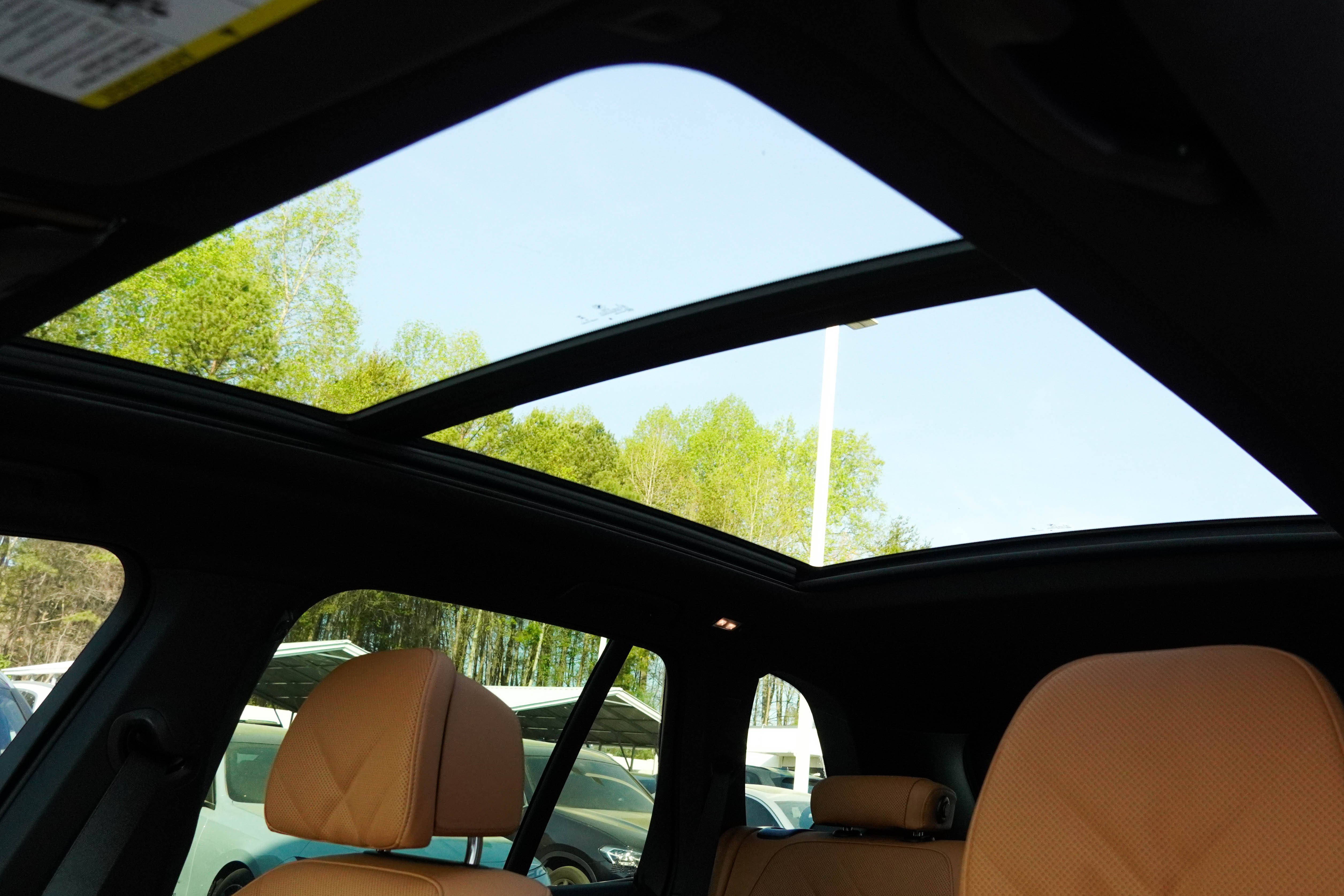 Certified 2026 BMW X5 M60i w/ Parking Assistance Package AWD/4WD image 14