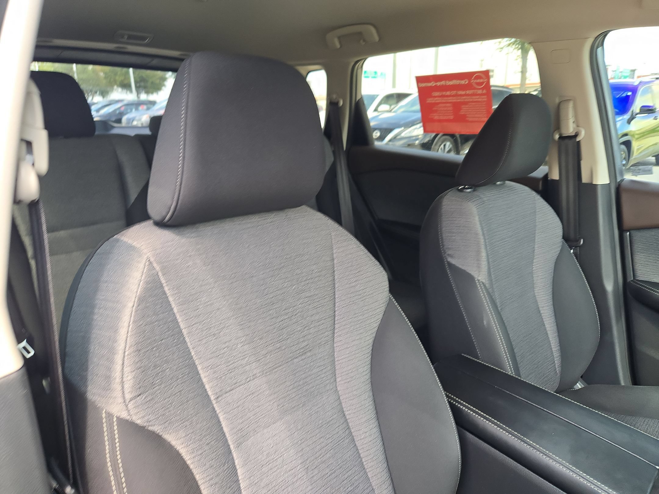Used 2023 Nissan Rogue SV FWD image 31