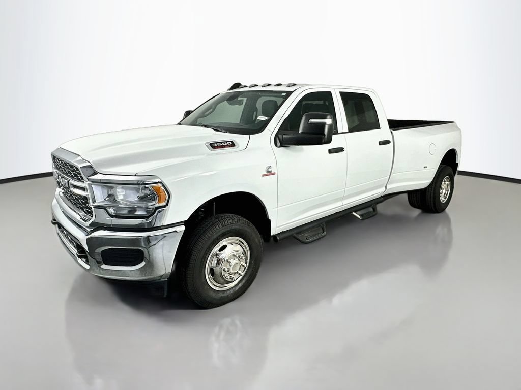 Used 2024 RAM 3500 Tradesman w/ Chrome Appearance Group AWD/4WD video 3