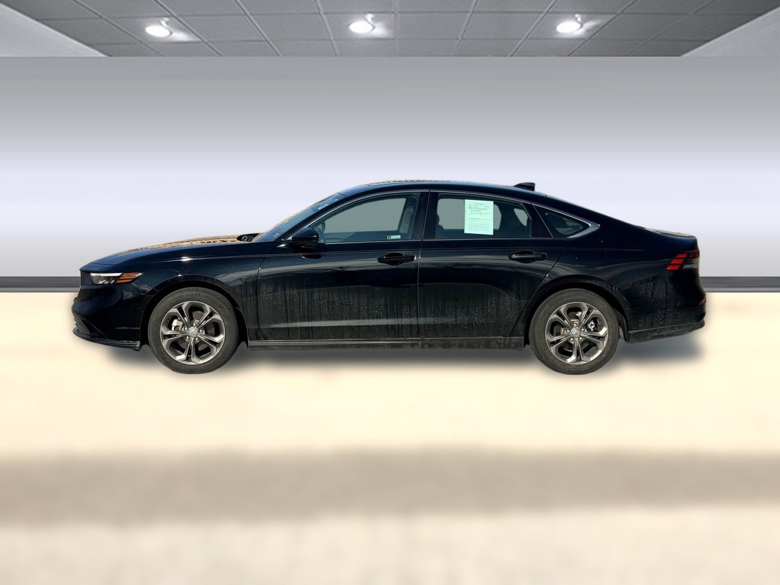 Used 2023 Honda Accord EX image 2