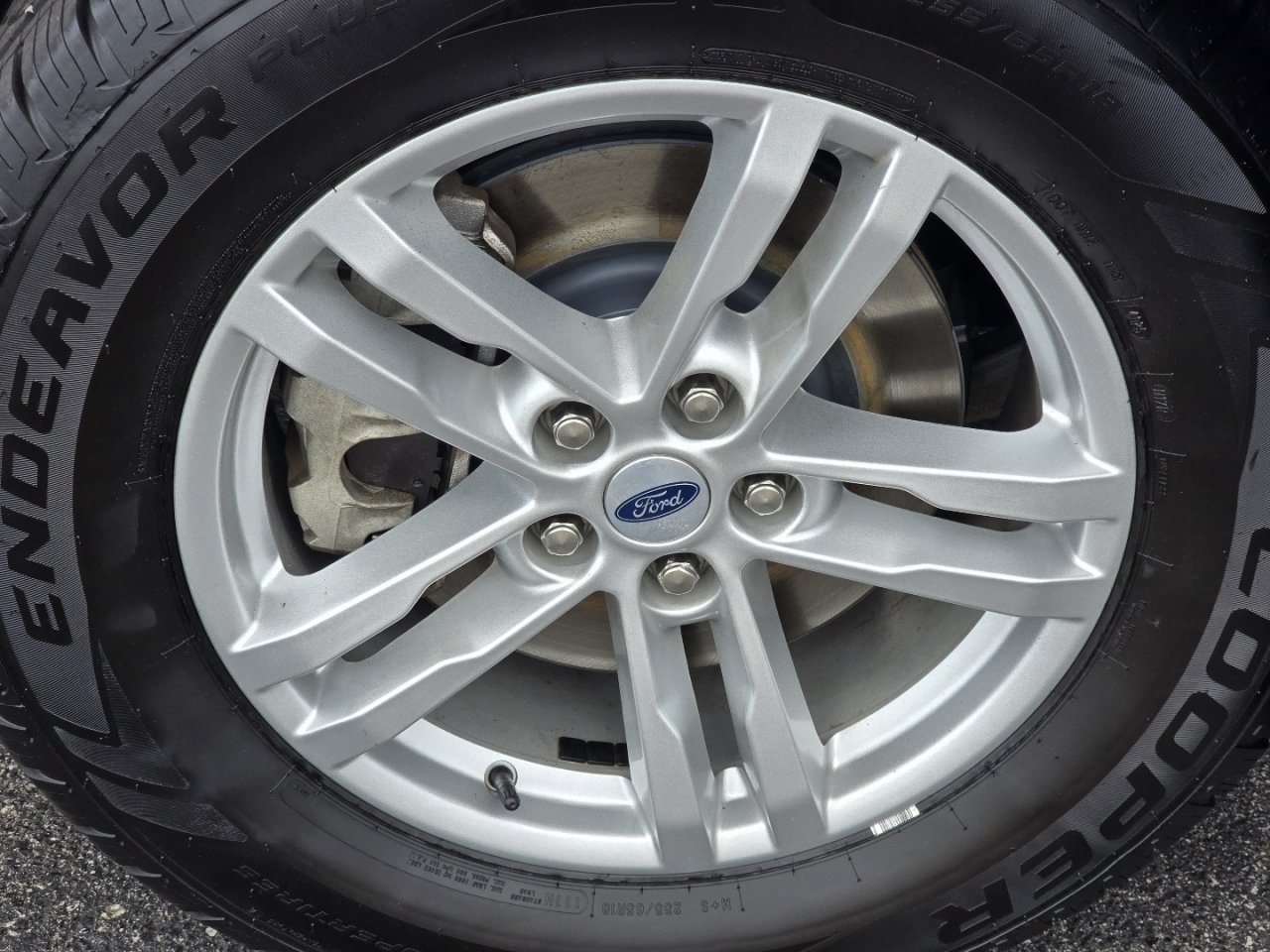 Used 2023 Ford Explorer 4WD image 7