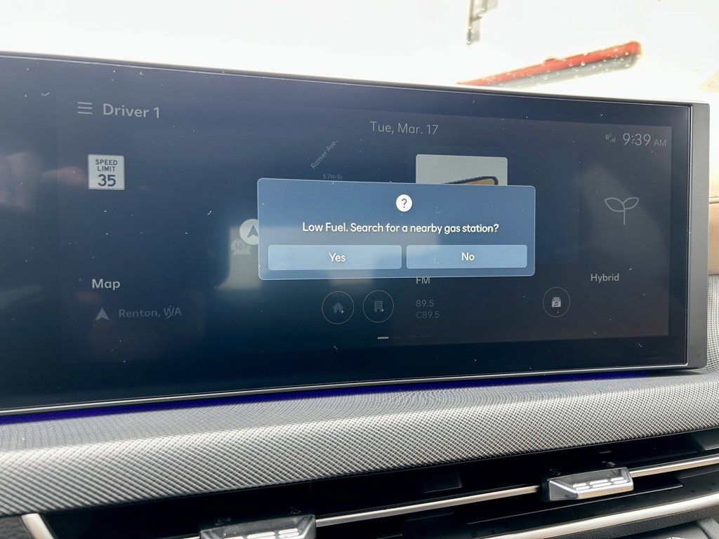 Used 2025 Hyundai Sonata Limited image 23