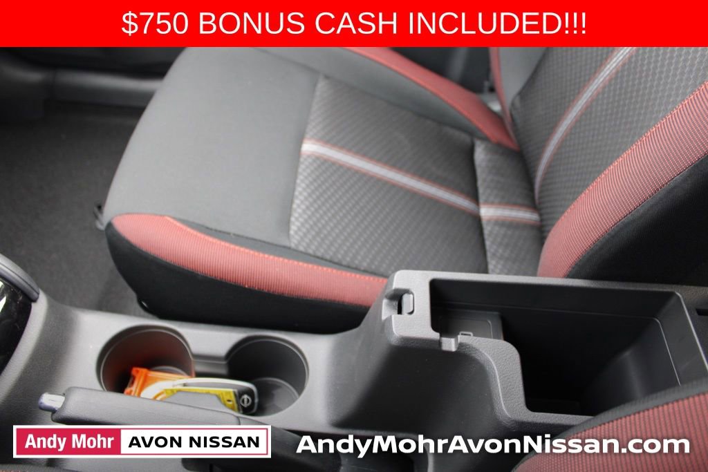 New 2025 Nissan Versa SR w/ Trunk Package image 28