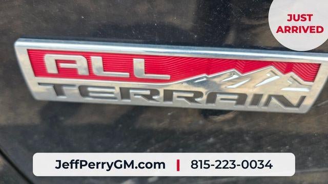 Used 2015 GMC Canyon SLE w/ All-Terrain Package AWD/4WD image 12