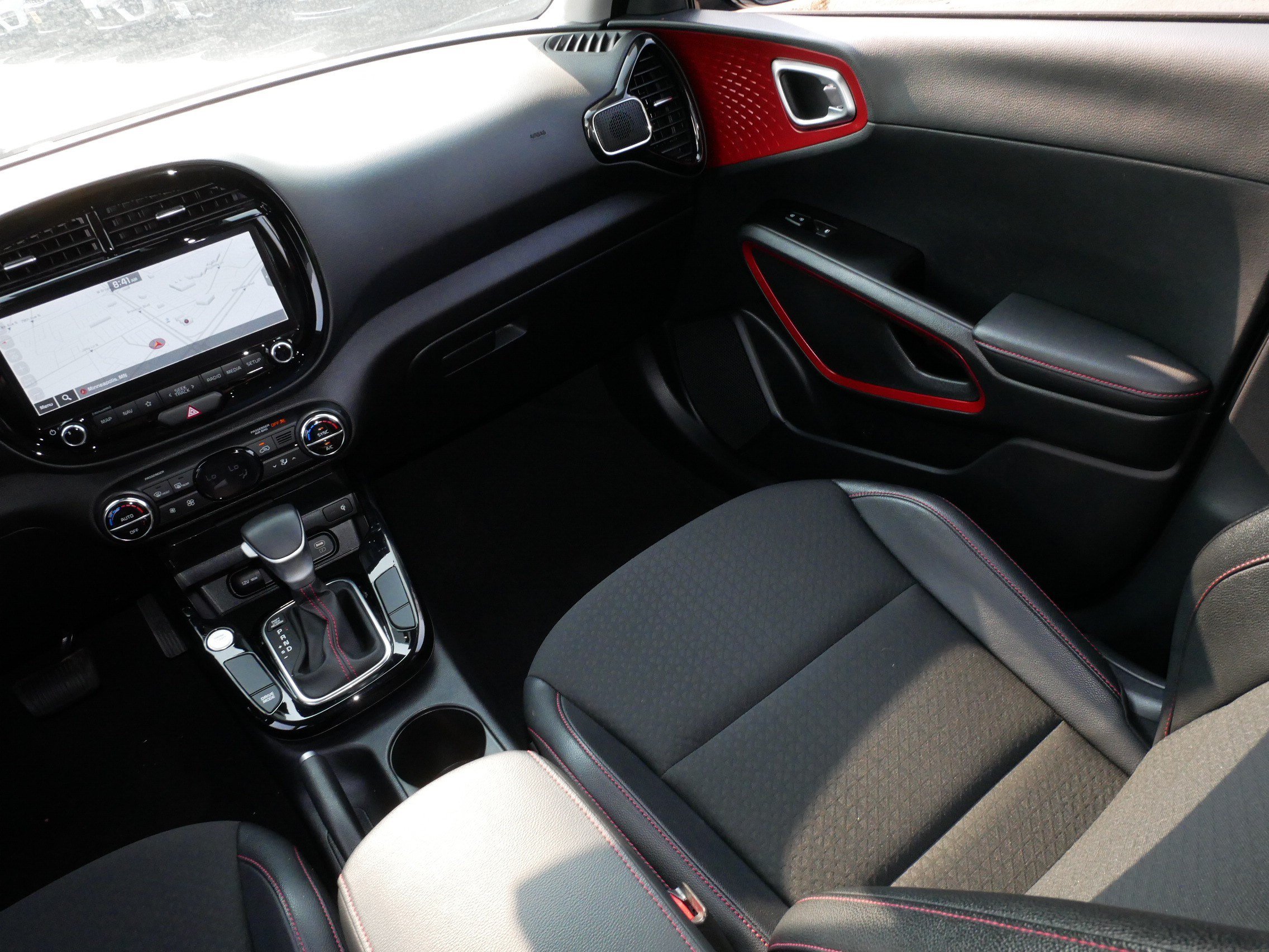 Used 2023 Kia Soul GT-Line FWD image 11