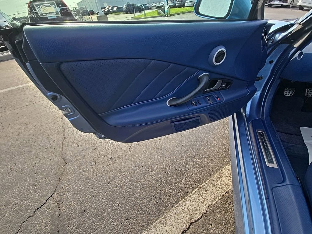 Used 2003 Honda S2000 image 11