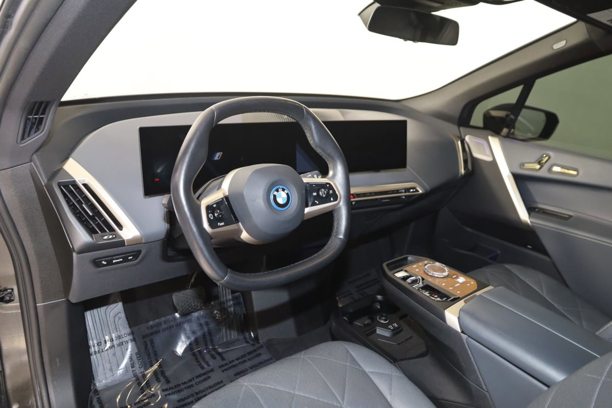 Used 2023 BMW iX M60 w/ Executive Package AWD/4WD image 33