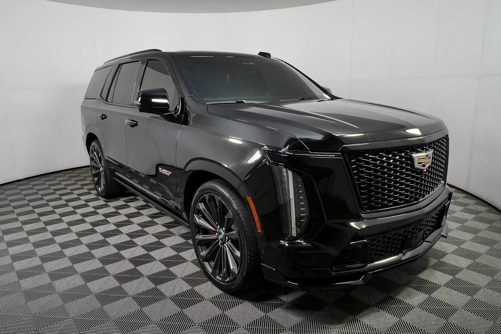 Certified 2025 Cadillac Escalade V AWD/4WD image 1