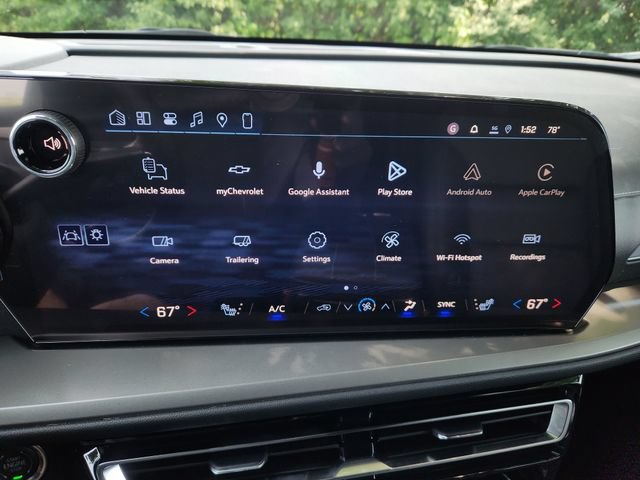 New 2027 Chevrolet Traverse LT w/ Sun and Wheel Package FWD image 28