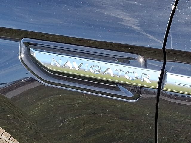 Used 2019 Lincoln Navigator Reserve AWD/4WD image 29