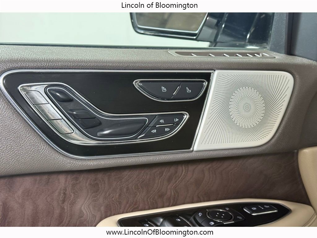 Certified 2024 Lincoln Navigator L Reserve AWD/4WD image 19