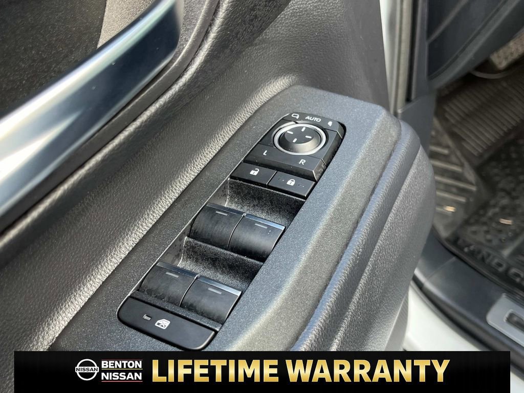 Used 2024 Toyota Land Cruiser image 65