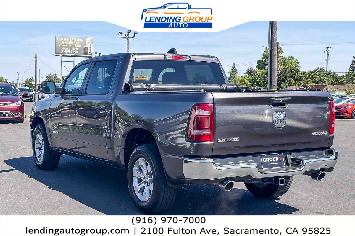 Used 2023 RAM 1500 Laramie AWD/4WD image 2