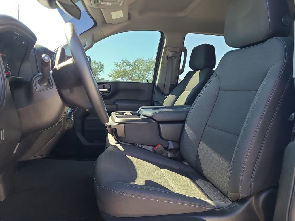 Used 2024 Chevrolet Silverado 2500 Custom w/ Custom Value Package image 27