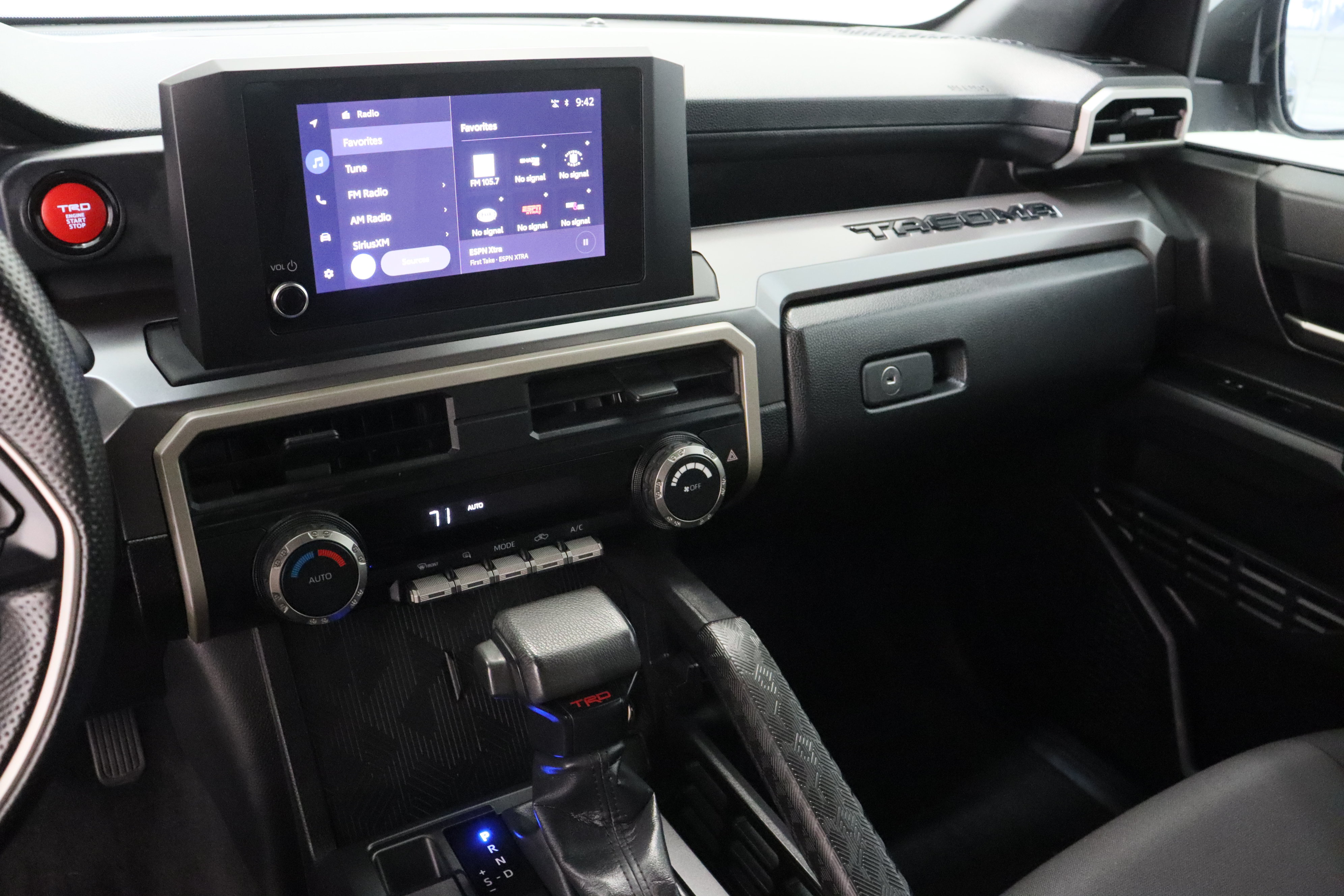 Used 2024 Toyota Tacoma TRD Off-Road AWD/4WD image 15