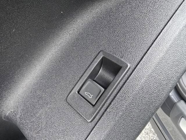 Used 2025 Audi Q5 Premium Plus w/ Premium Plus image 24