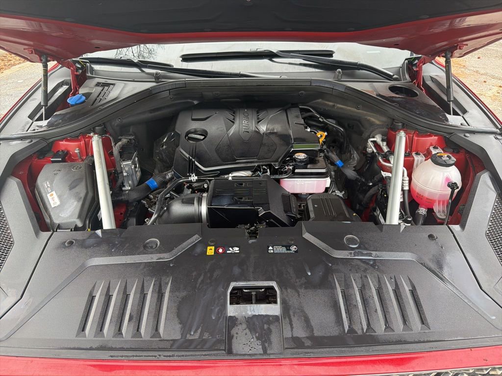 Used 2025 Genesis GV70 2.5T image 11