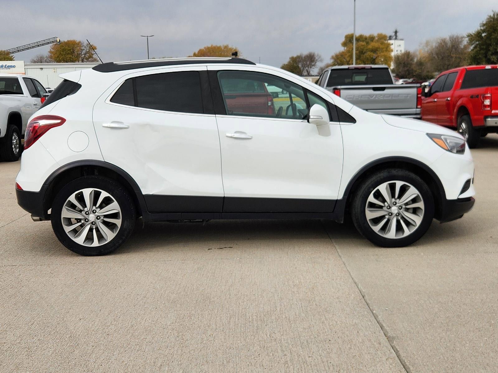 Used 2019 Buick Encore Preferred FWD image 5