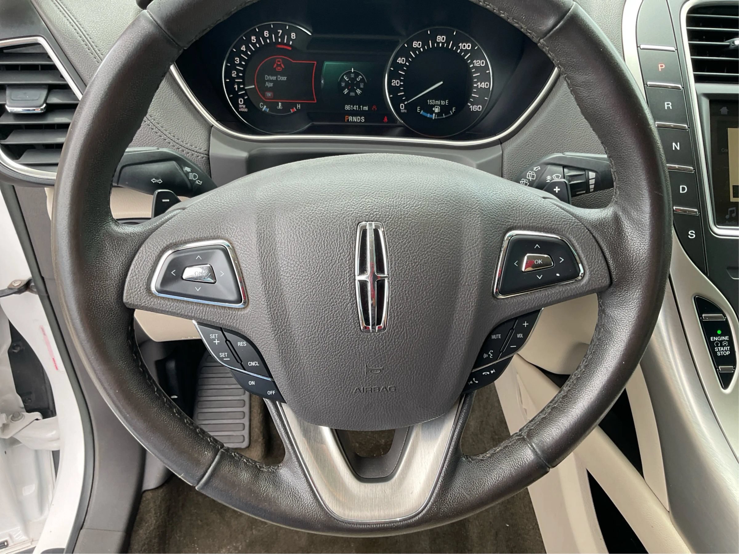 Used 2018 Lincoln MKX Premiere FWD image 16