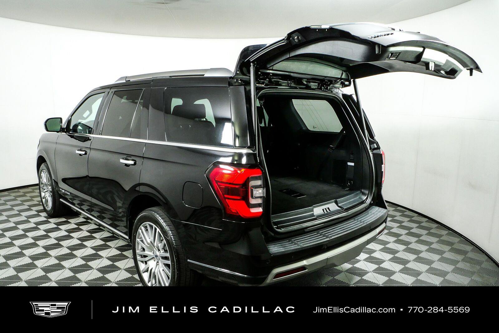 Used 2022 Ford Expedition Platinum RWD image 37
