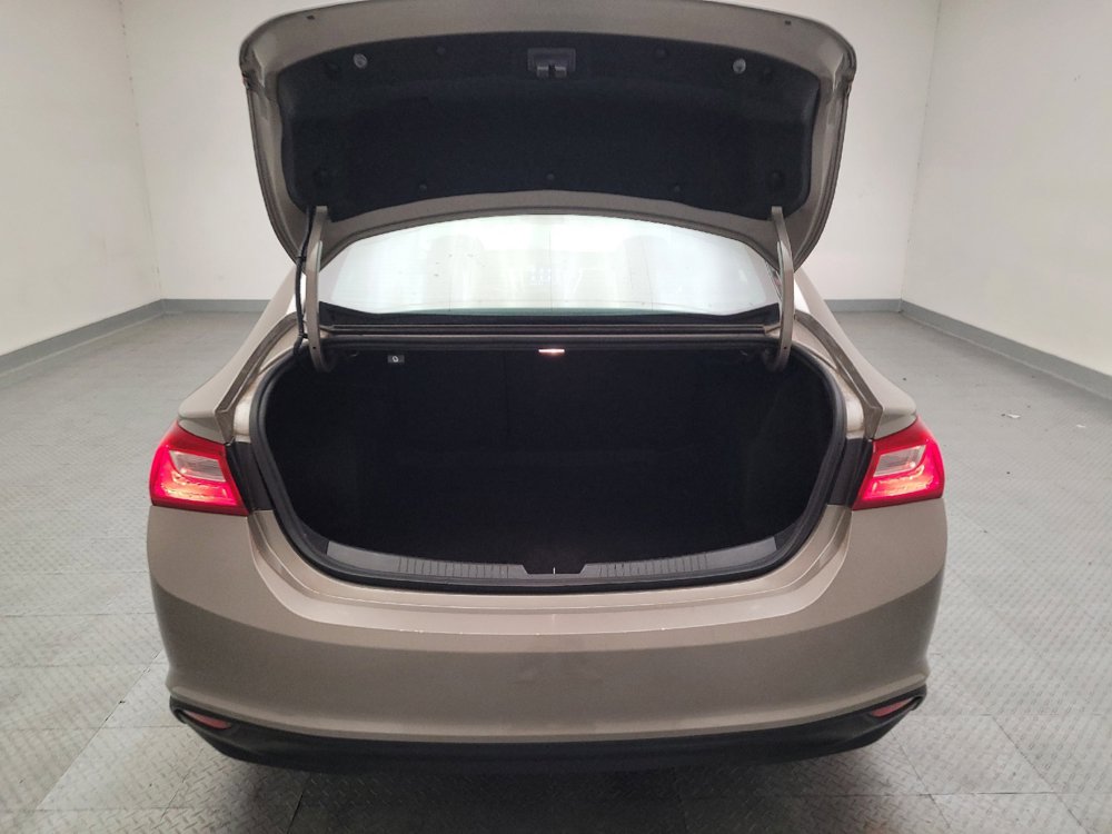 Used 2023 Chevrolet Malibu LT FWD image 29