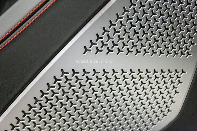 Used 2022 Lamborghini Urus image 62