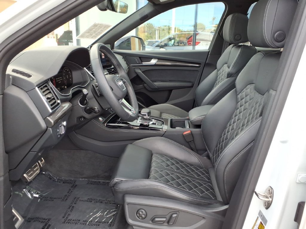 Used 2024 Audi SQ5 Prestige w/ Prestige Package AWD/4WD image 7