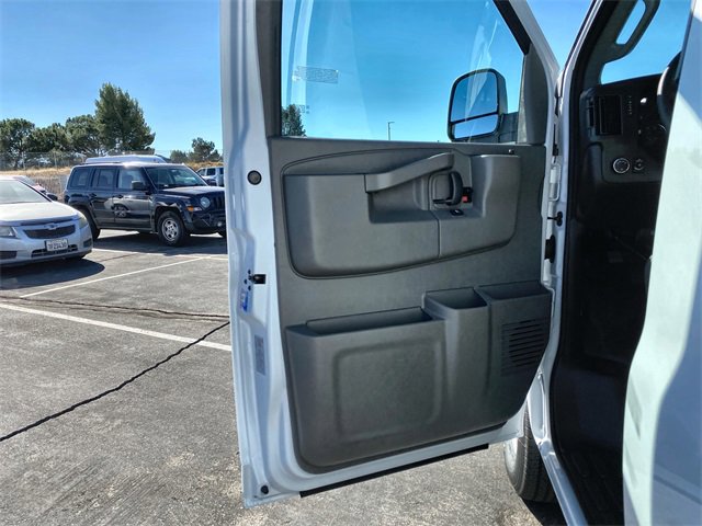 New 2025 Chevrolet Express 2500 Work Van image 17