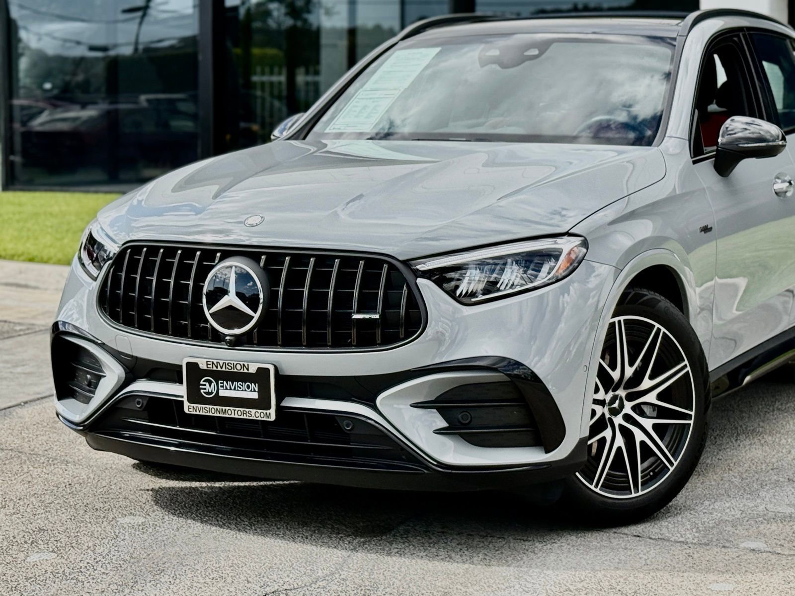 Used 2025 Mercedes-Benz GLC 43 AMG 4MATIC image 3